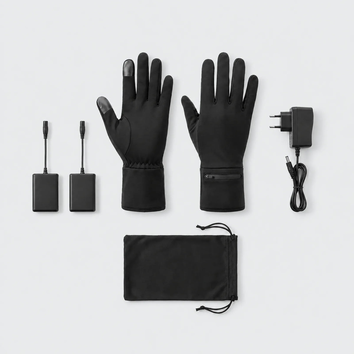 Lieferumfang: dünne beheizte Handschuhe, zwei Akkus, Ladegerät und Beutel